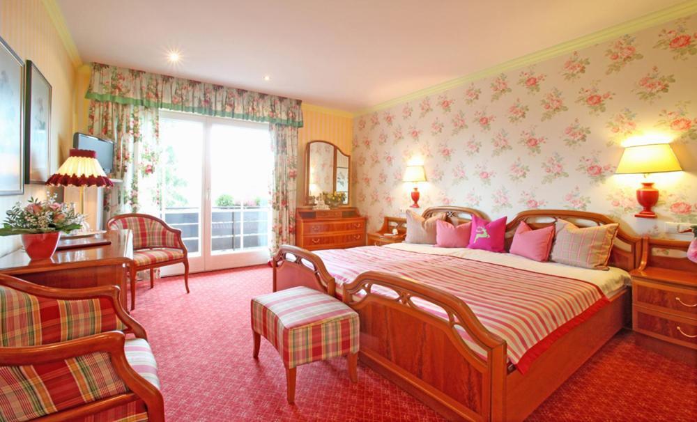 Hotel Behringer'S Traube Badenweiler Bilik gambar
