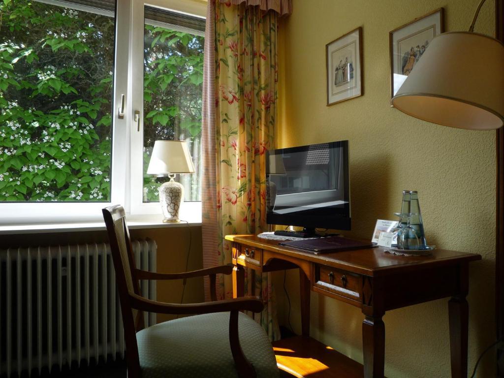 Hotel Behringer'S Traube Badenweiler Bilik gambar